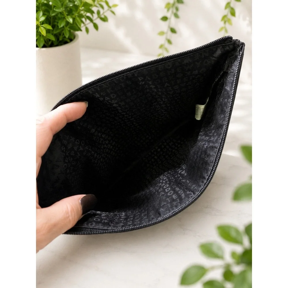 W278 Kate Spade Greta Court Glitter Pouch